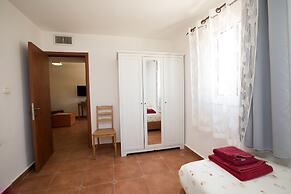 Hadass Desert Inn