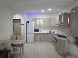Pretty Apartment on Vokzalnaya 51A