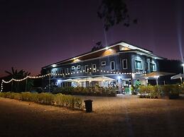 Ban Kaeng Resort