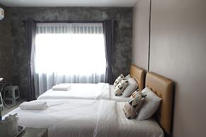 Ban Kaeng Resort
