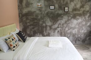 Ban Kaeng Resort