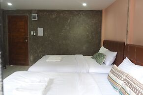 Ban Kaeng Resort