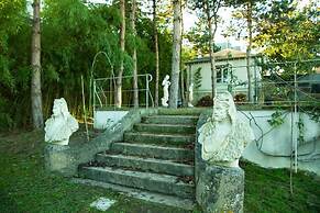 Villa Ananda Huo