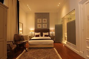 1920s Boutique Hotel and Restaurants