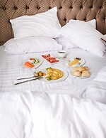 1920s Boutique Hotel and Restaurants