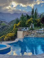 El Carmelo Mountain Lodge