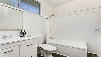 Your Luxury Escape - Bungalow 8
