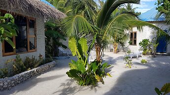 Blue World Dharavandhoo
