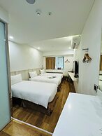 APause Inn