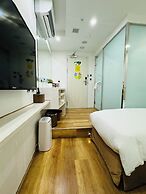 APause Inn