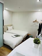 APause Inn