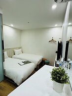 APause Inn