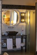 5 Suites