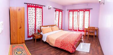 Queen Forest Homestay