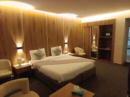 Sandy Palace Hotel