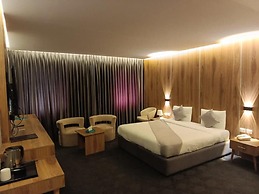 Sandy Palace Hotel