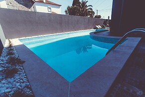 Vila Hotel By VimaHotels