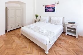 Barbo Palace