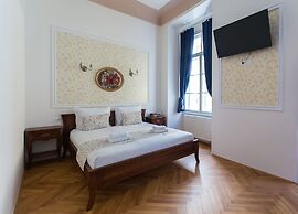 Barbo Palace