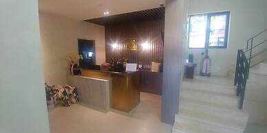 Central Hotel