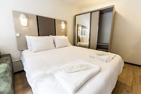 Global Suites Hotel