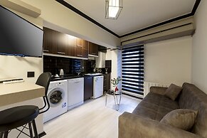 Global Suites Hotel