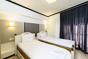 Global Suites Hotel
