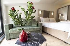 Global Suites Hotel