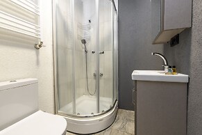 Global Suites Hotel