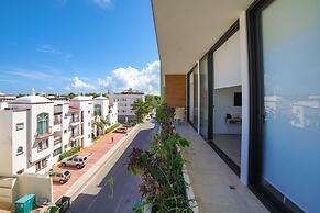 The City 1309 N