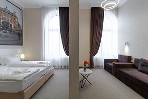 Opera Passage Hotel & Apartaments