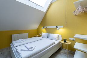Opera Passage Hotel & Apartaments