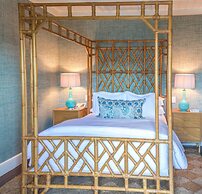 Eleven Bahama House