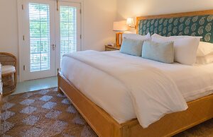 Eleven Bahama House