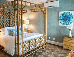 Eleven Bahama House