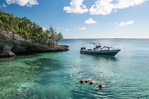 Eleven Bahama House