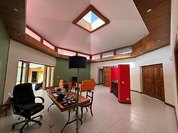 La Casa de Cariari Al Golf