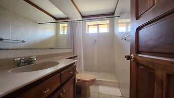 La Casa de Cariari Al Golf