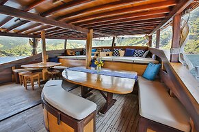 Tanaka Liveaboard