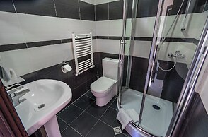 Good Aura Hotel