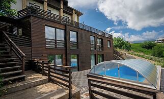 Good Aura Hotel
