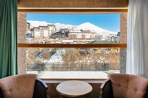 Good Aura Hotel