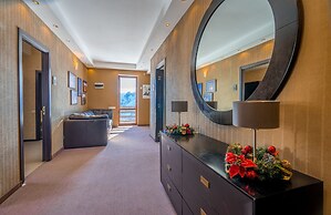 Good Aura Hotel