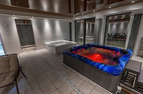 Good Aura Hotel