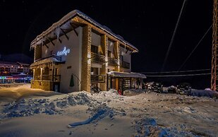 Good Aura Hotel