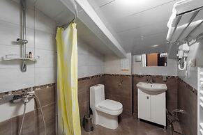 Good Aura Hotel