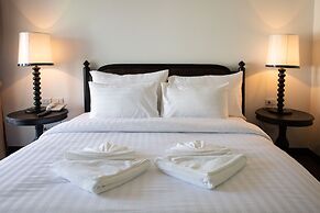 MORA Boutique Hotel