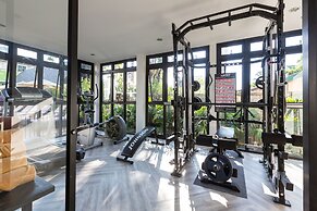 MORA Boutique Hotel