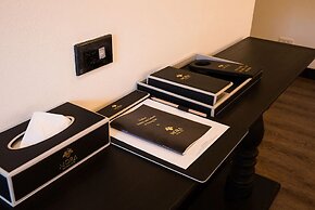 MORA Boutique Hotel