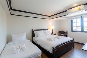 MORA Boutique Hotel